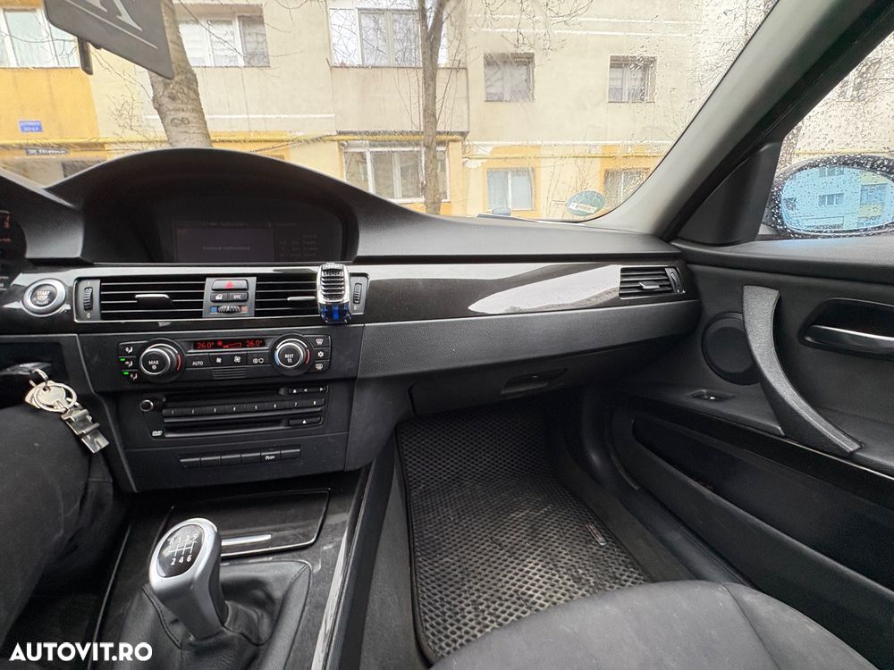BMW Seria 3 320d - 7