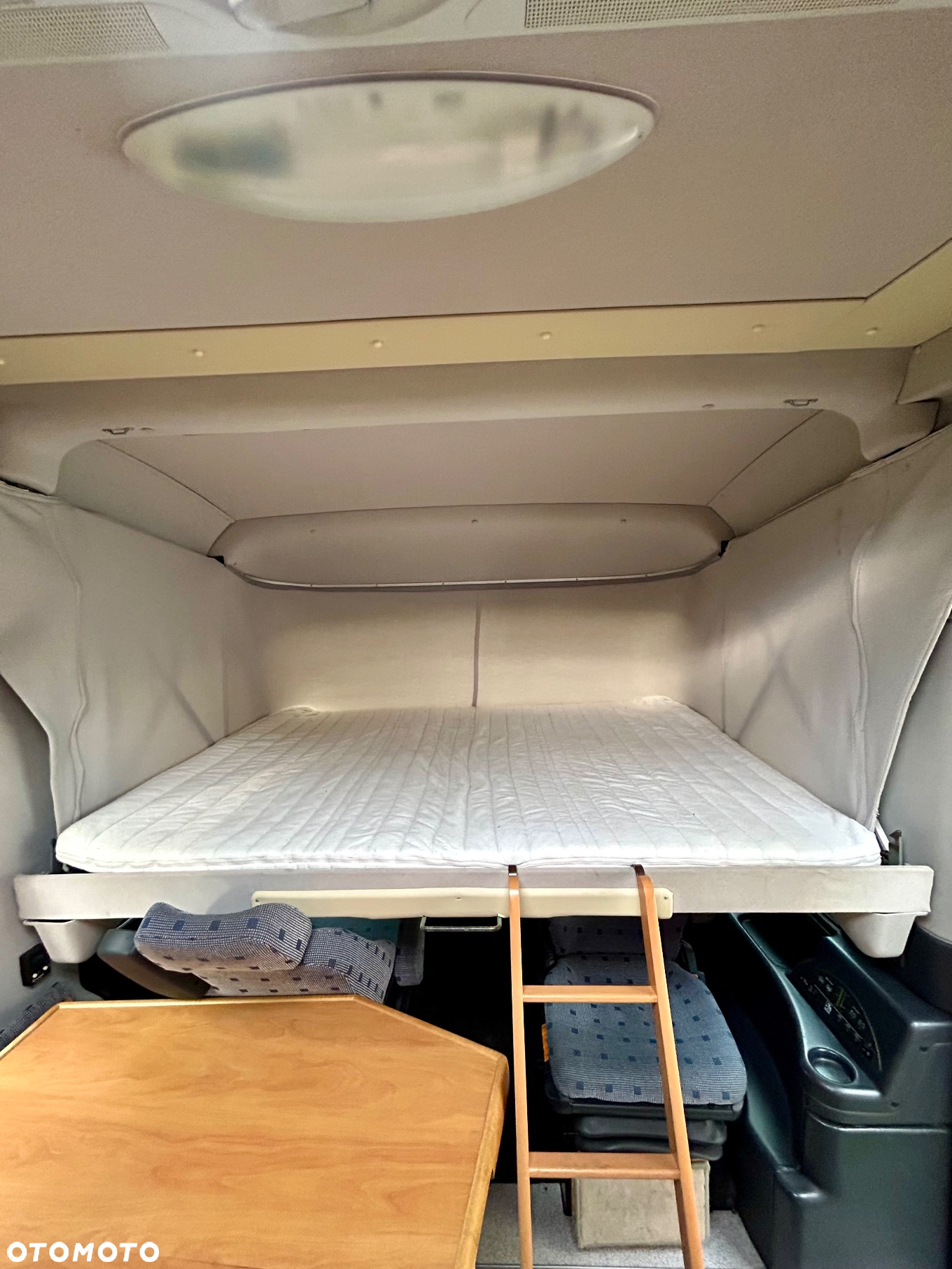 KNAUS Travel liner - 30