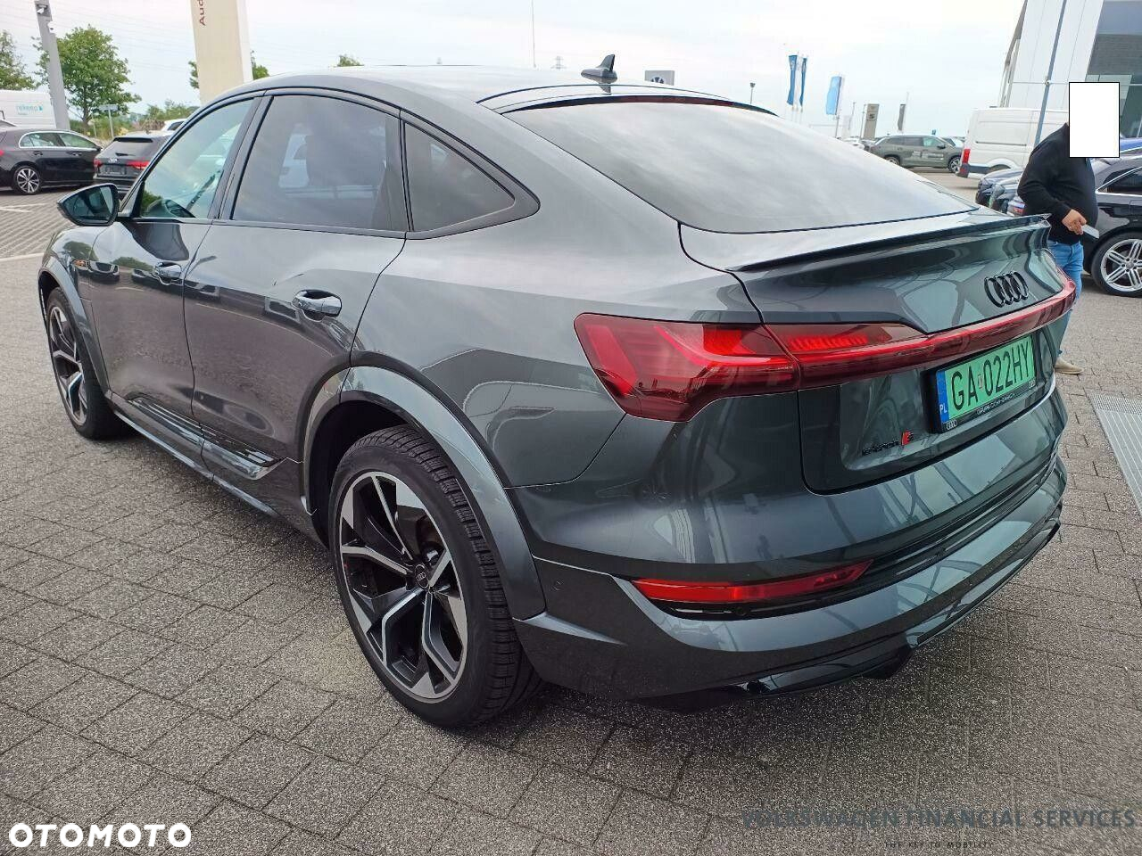 Audi e-tron - 6