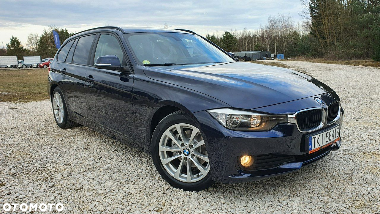 BMW Seria 3 320d DPF Touring - 4