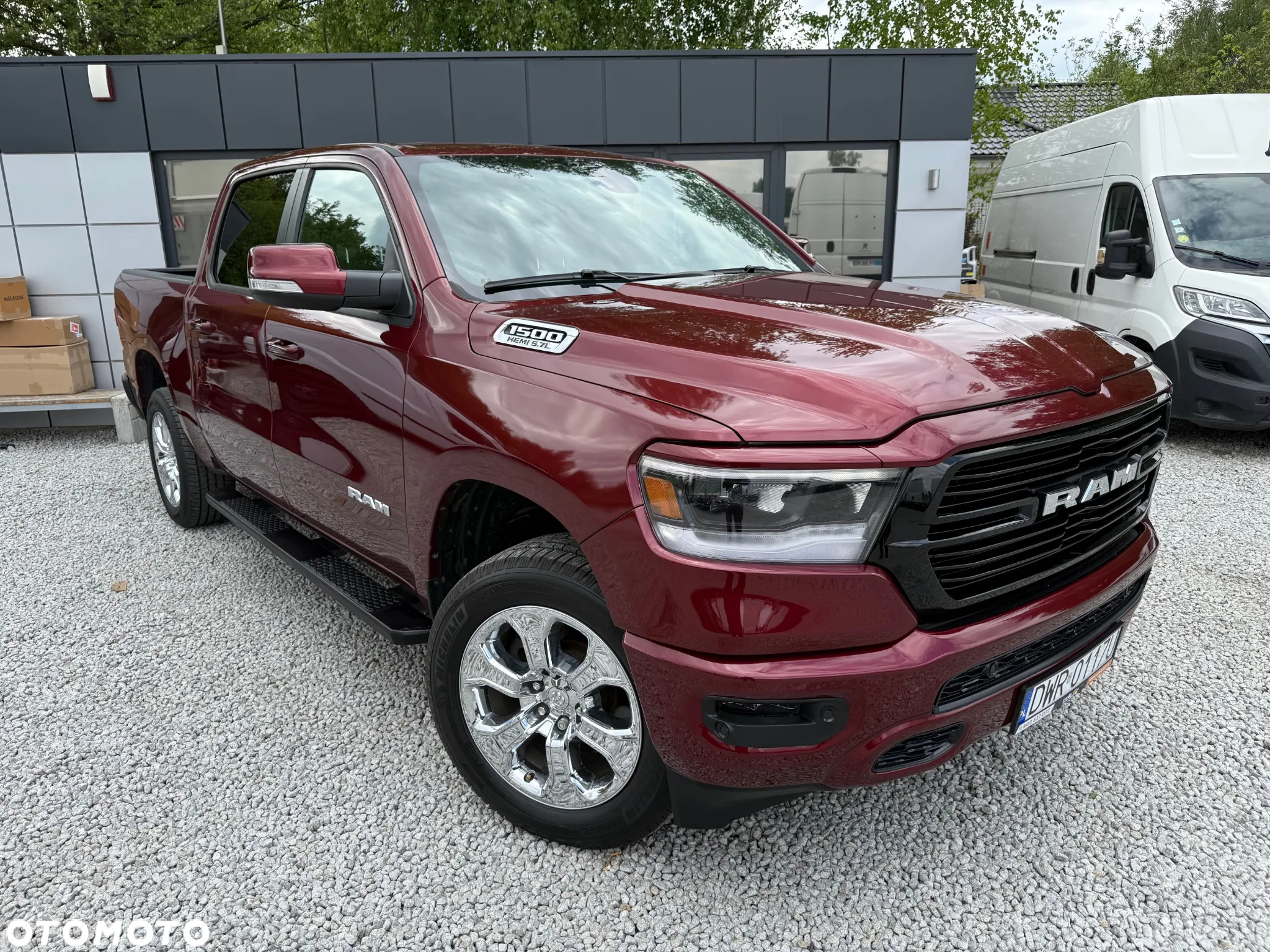 RAM 1500 Quad Cab Longbed Bighorn - 24