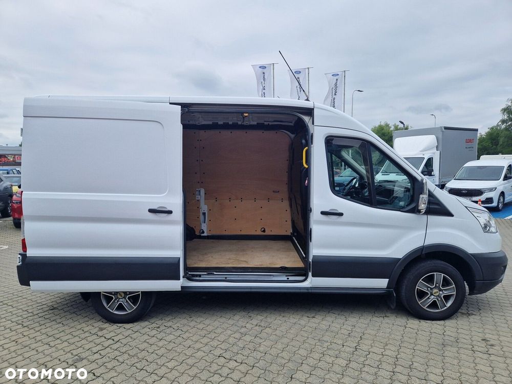Ford transit Trend - 11