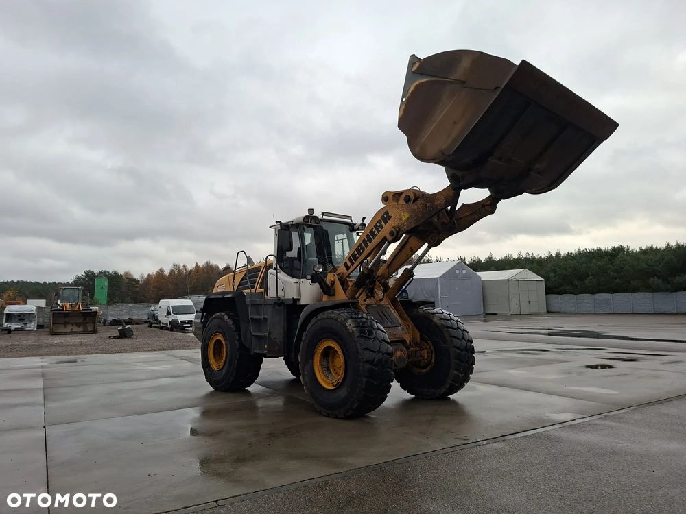 Liebherr L580 - 7