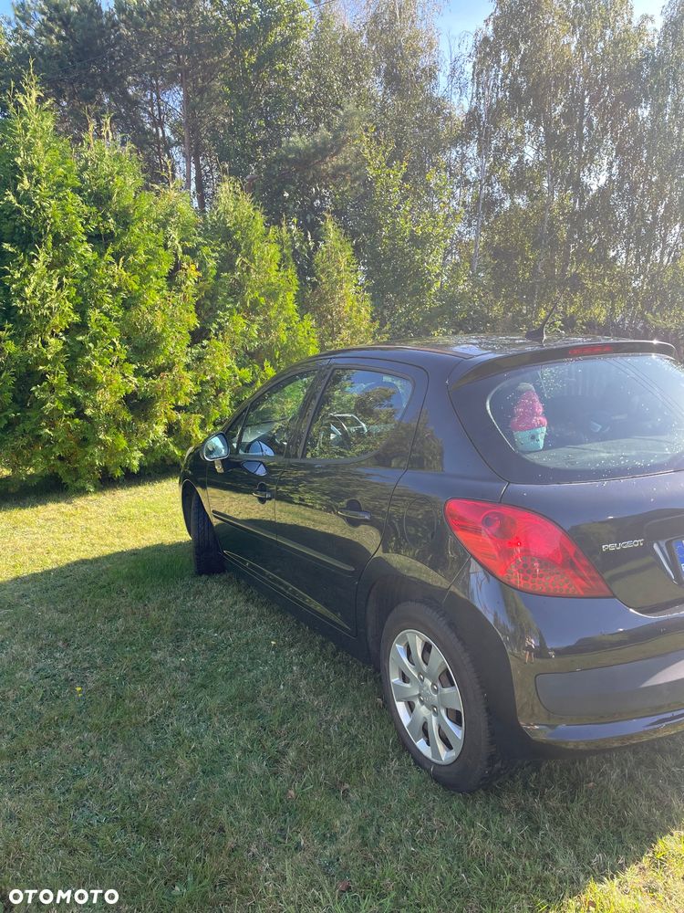 Peugeot 207 - 7