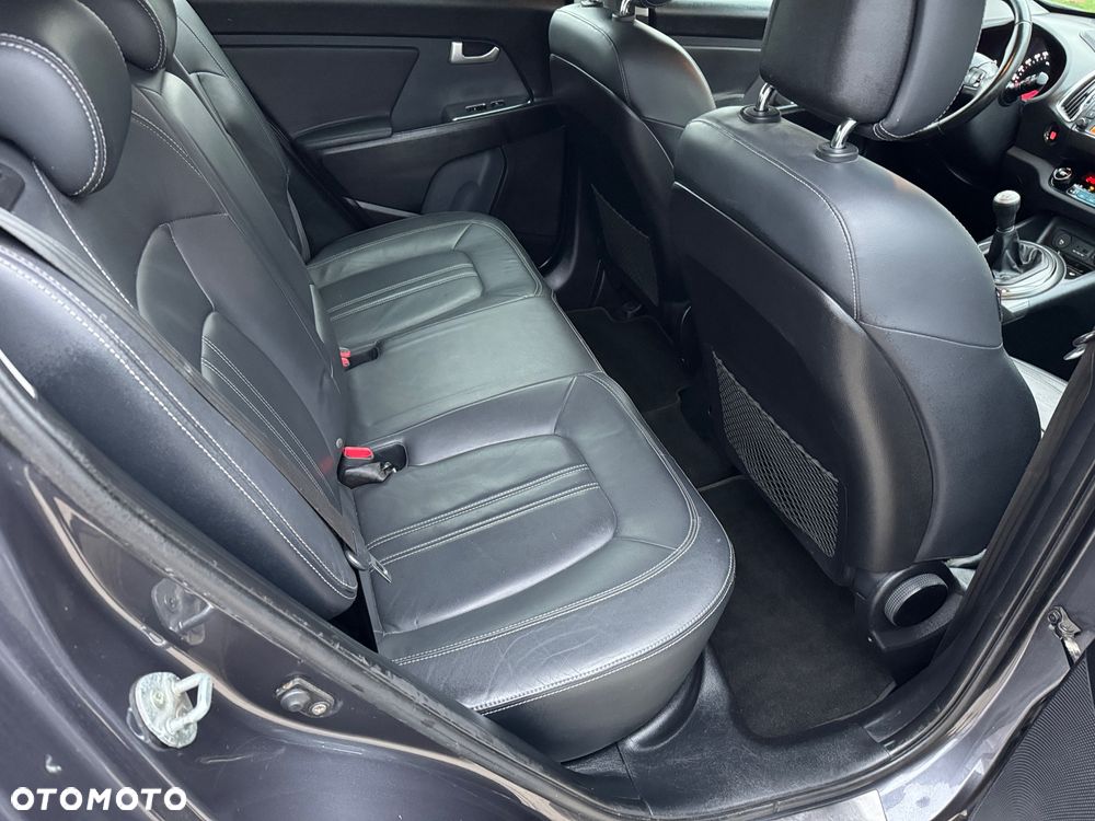 Kia Sportage 2.0 CVVT 4WD Spirit - 27