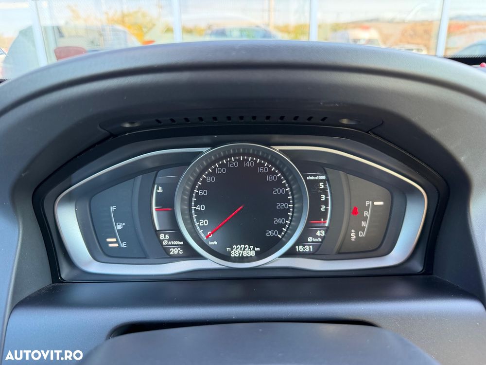 VOLVO XC60 2016 — imagine 56