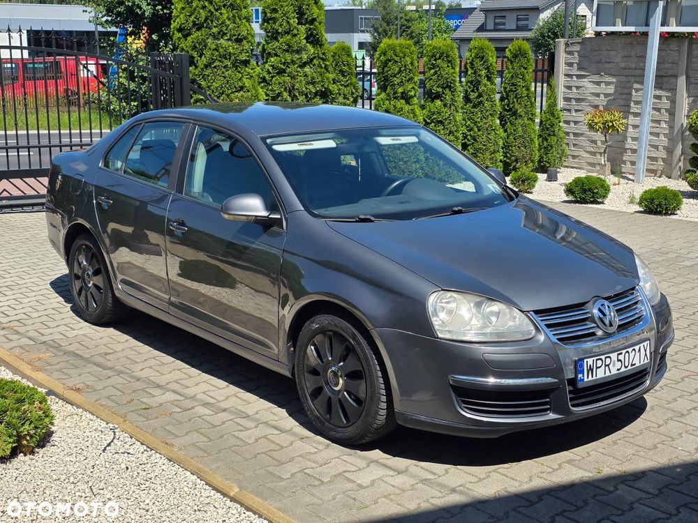 Volkswagen Jetta 2.5 - 4