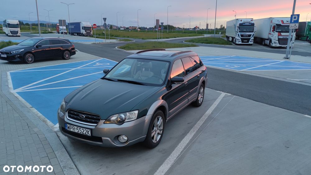 Subaru Outback 3.0R Automatik - 18