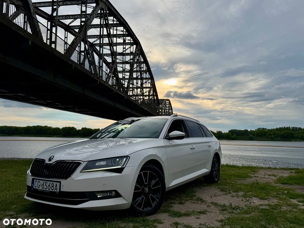 Skoda Superb 2.0 TDI Ambition DSG - 5