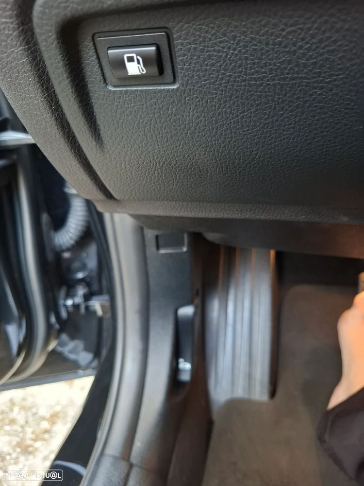 BMW 330 - 37