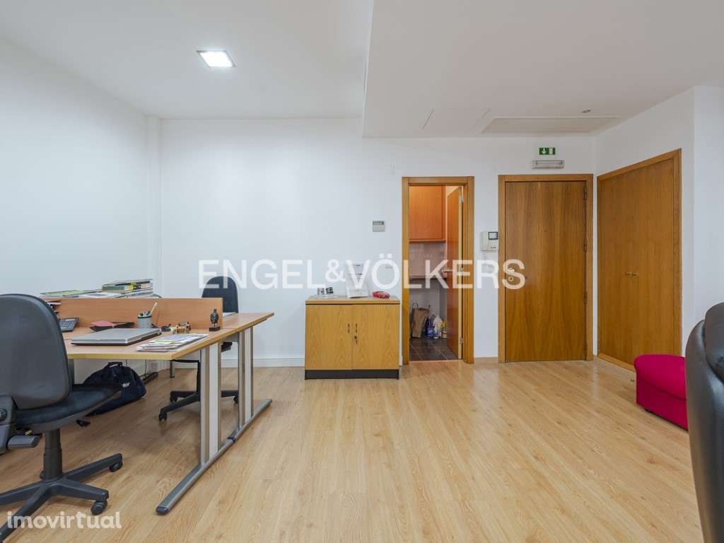 Excelente escritório próximo ao Marquês de Pombal - Grande imagem: 5/24