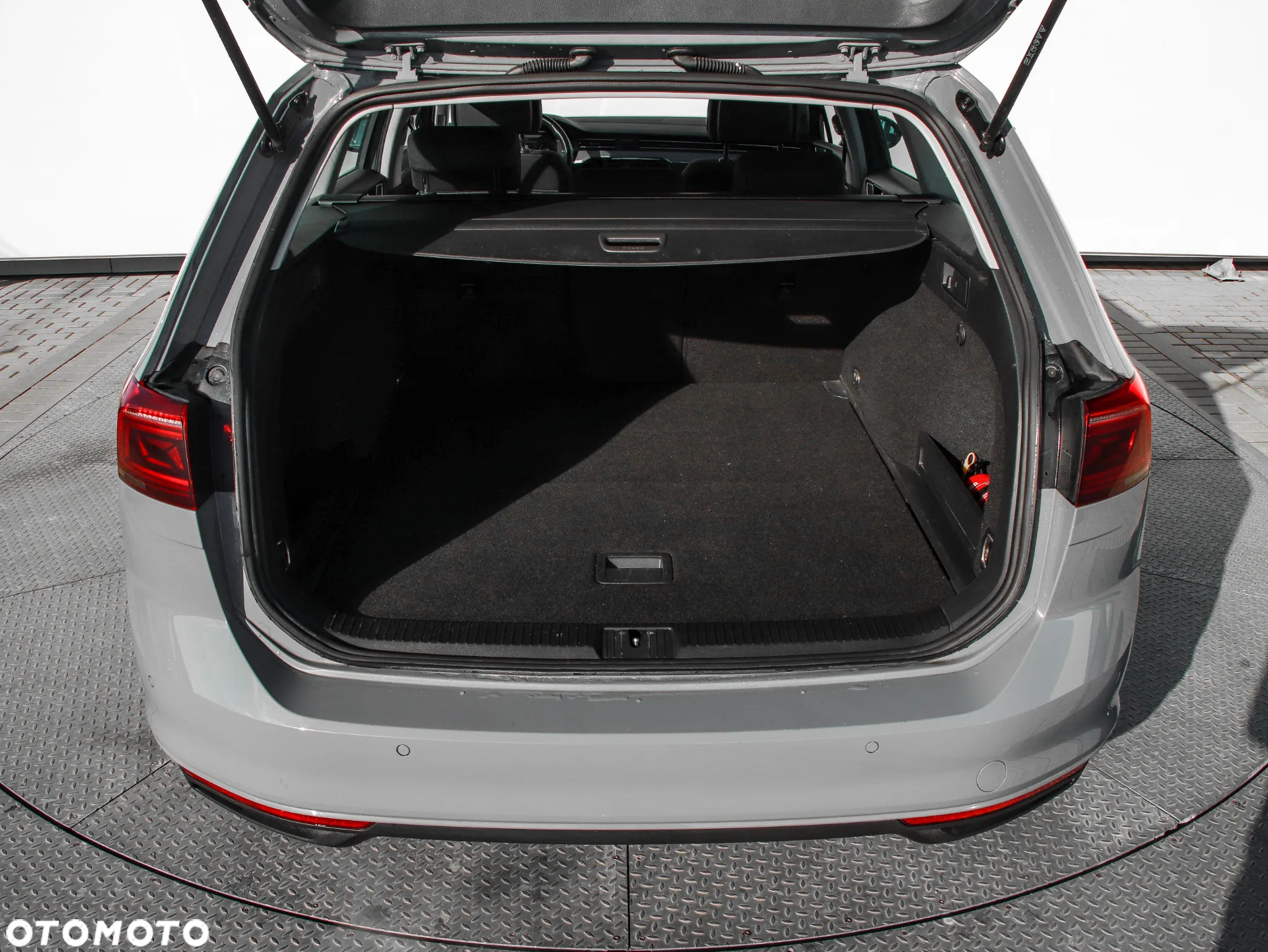 Volkswagen Passat 2.0 TDI EVO Business DSG - 9