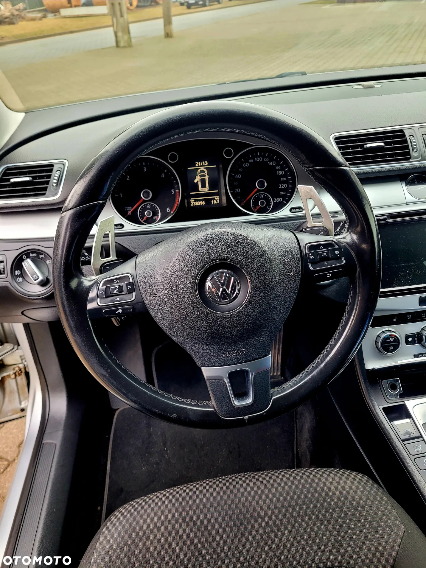 Volkswagen Passat 2.0 Blue TDI DSG SCR Comfortline - 23
