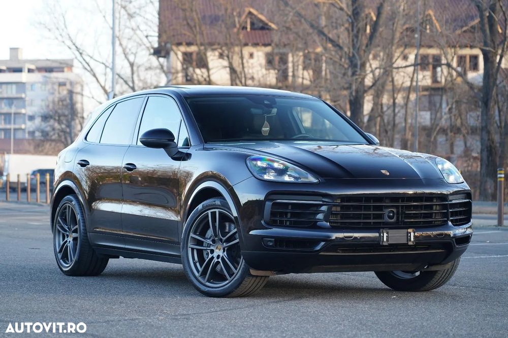 Porsche Cayenne S - 1