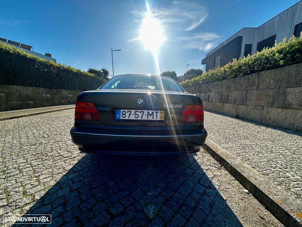 BMW 528 i - 9