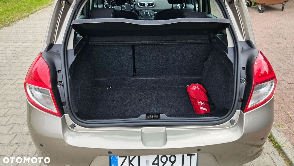 Renault Clio 1.2 16V Expression - 8