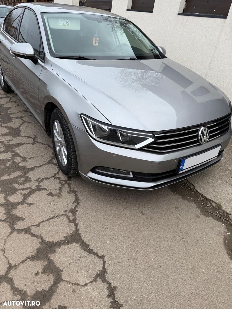 Volkswagen Passat 1.6 TDI Comfortline - 2