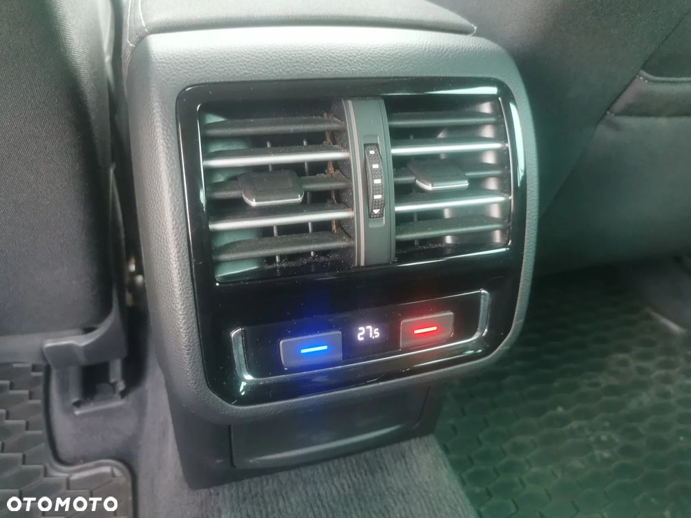 Volkswagen Passat Variant 2.0 TDI BMT Comfortline - 16