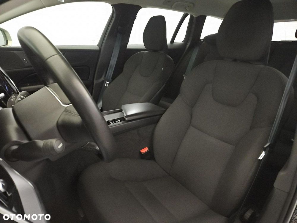 Volvo V60 - 11