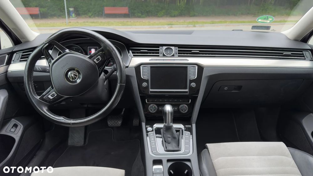 Volkswagen Passat Variant - 22