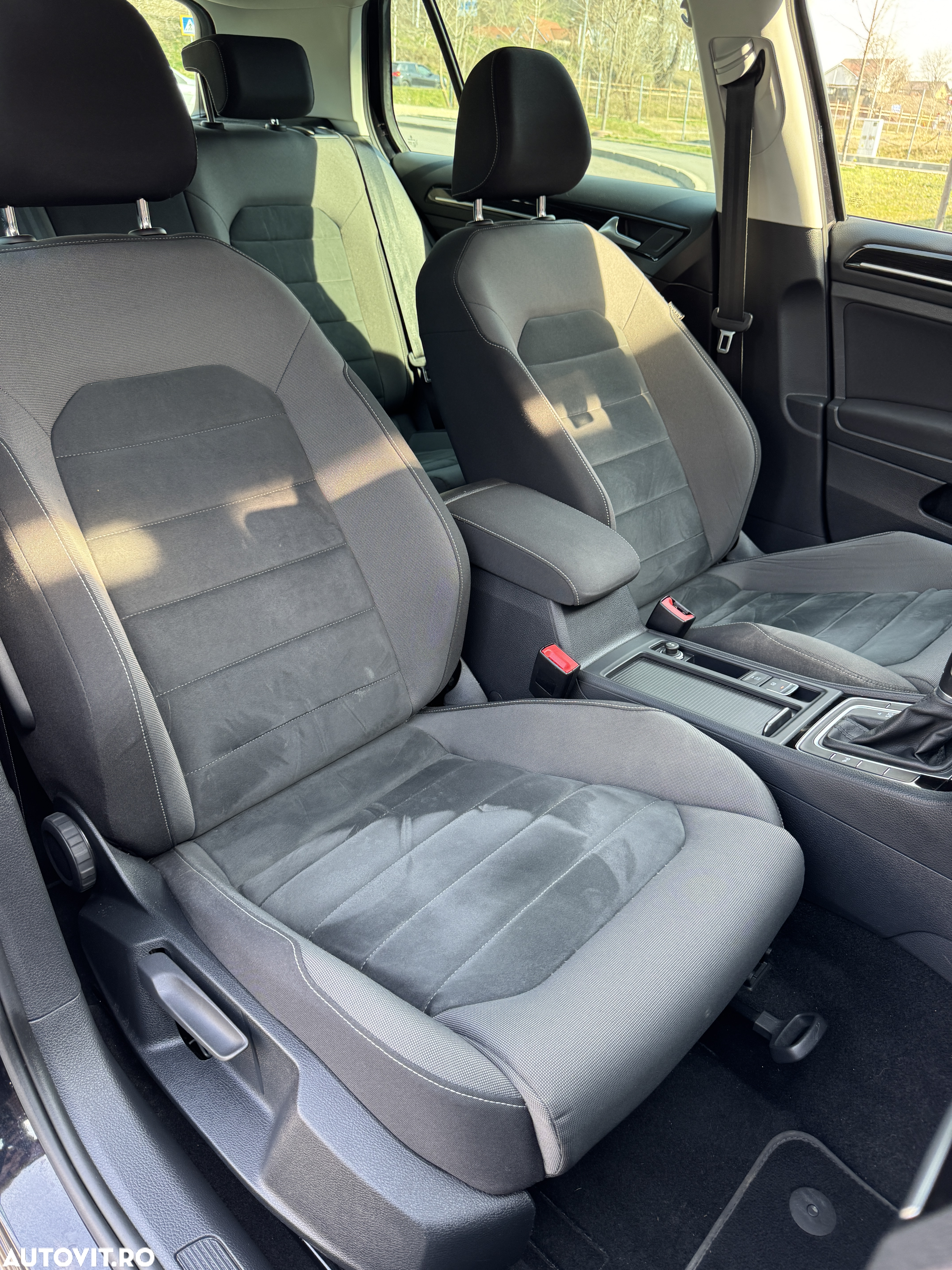 Volkswagen Golf 1.6 TDI DSG Highline - 10