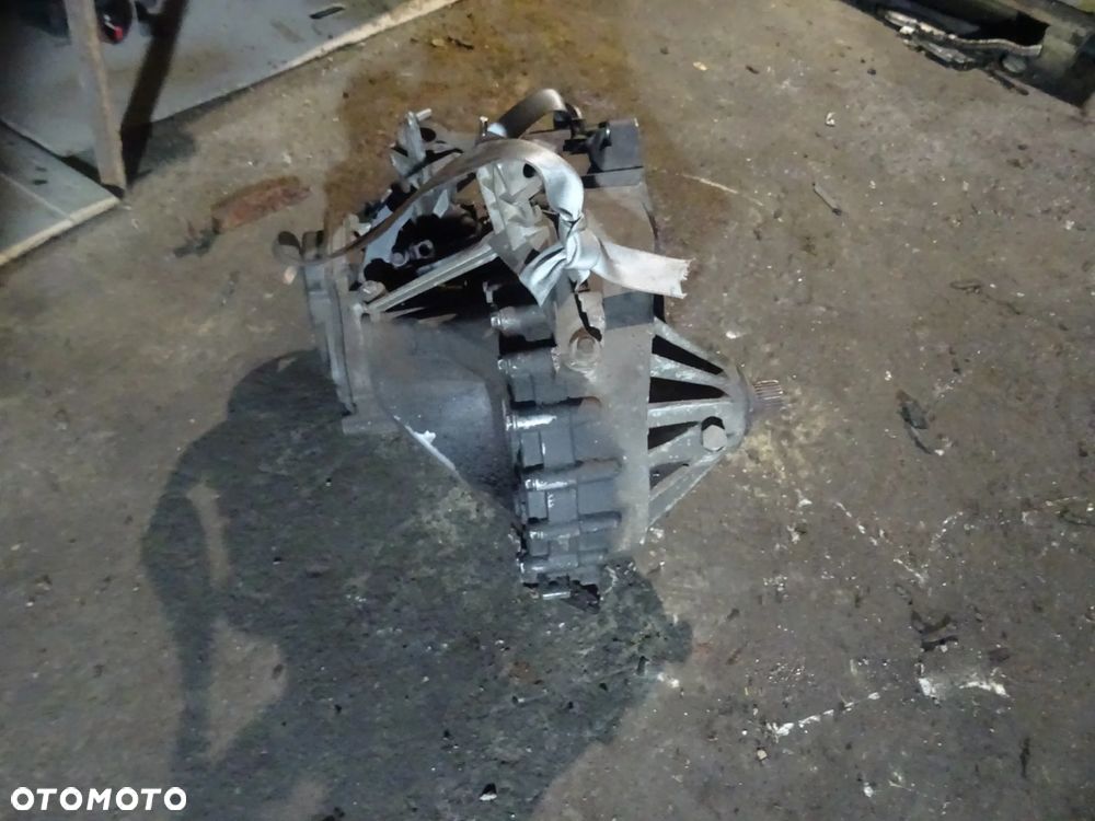 Skrzynia Biegów VW T5 1.9 TDI FJL - 2