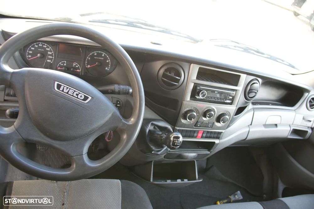 Iveco Daily 35S11 2.3td 106cv - 11