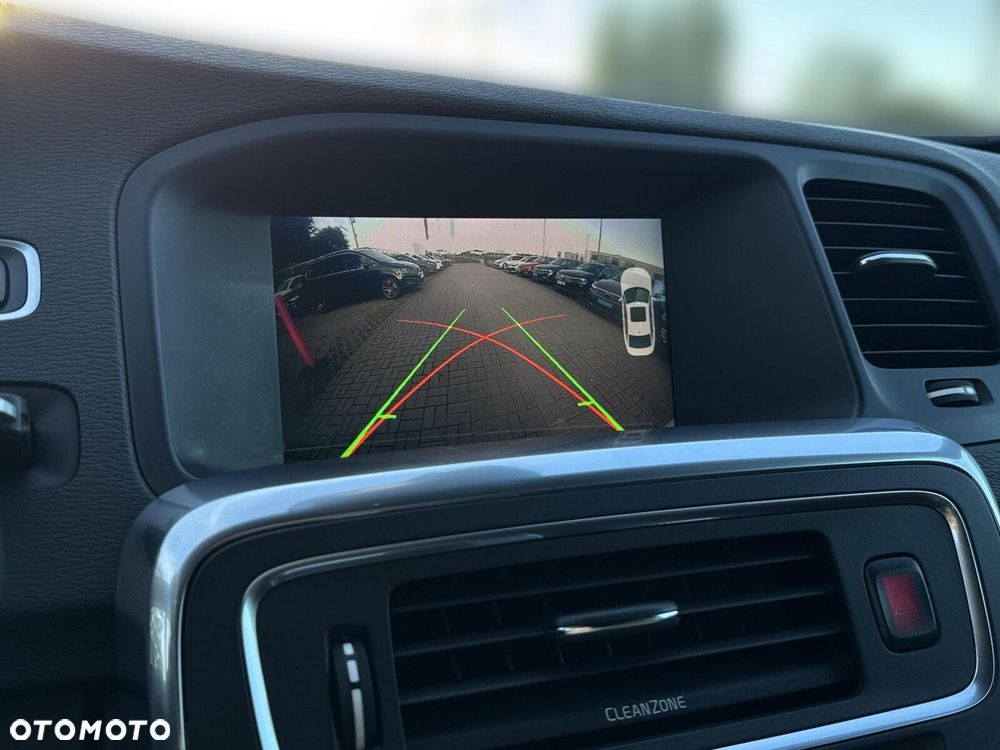 Volvo V60 - 25