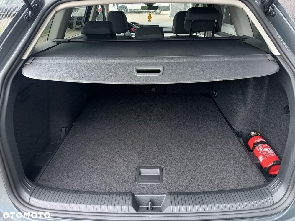 Volkswagen Golf Variant 1.5 eTSI mHEV Life DSG - 11