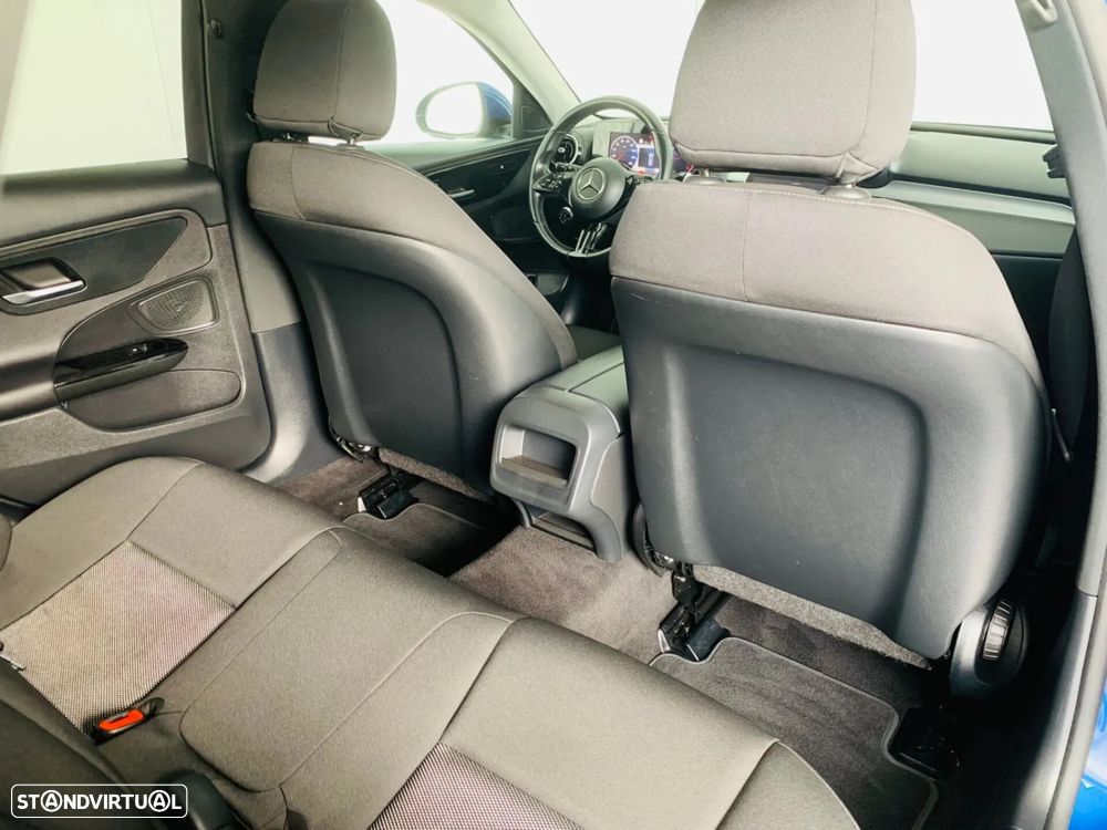 Mercedes-Benz C 200 - 43