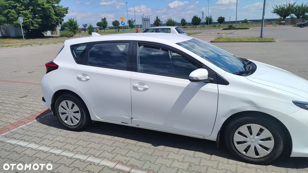 Toyota Auris 1.4 D-4D Business Edition - 5