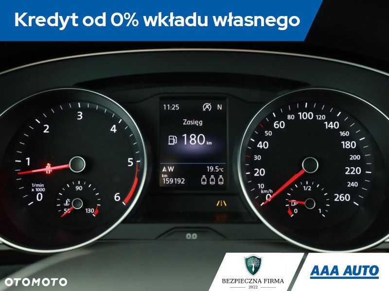 Volkswagen Passat - 13
