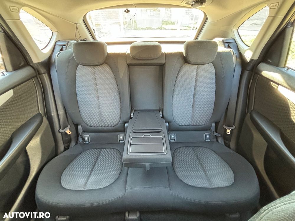 BMW Seria 2 216d - 14