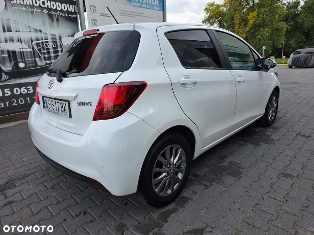 Toyota Yaris 1.33 Premium - 4