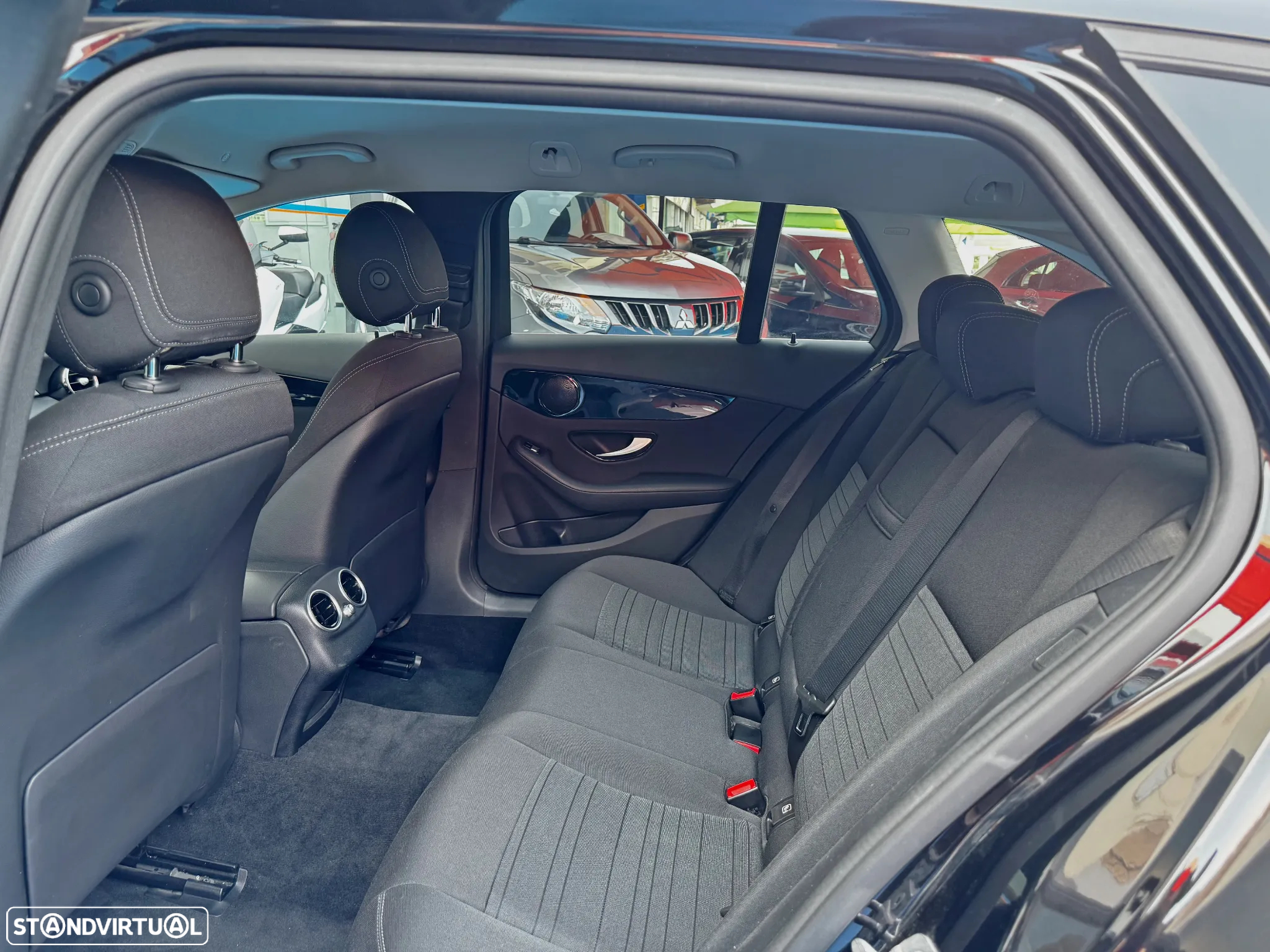 Mercedes-Benz C 180 - 9