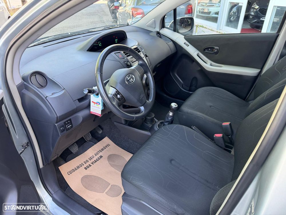 Toyota Yaris 1.0 VVT-i Sol+AC - 9
