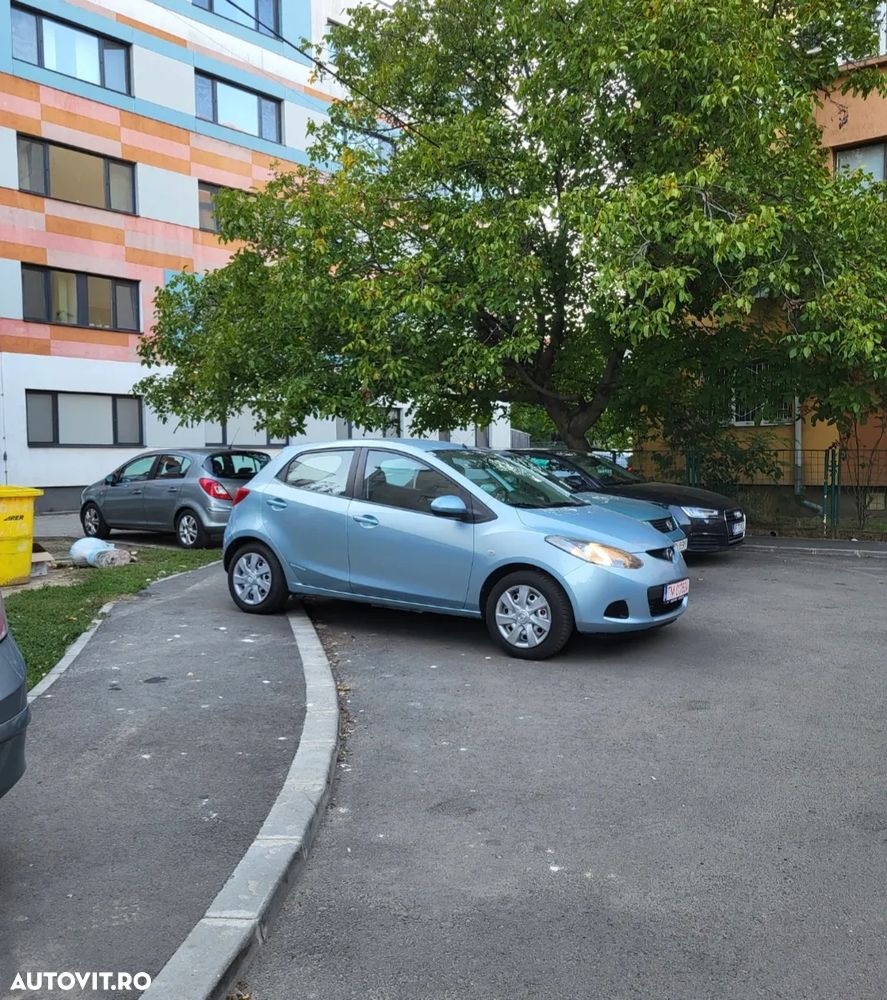 Mazda 2 1.3i TE - 3
