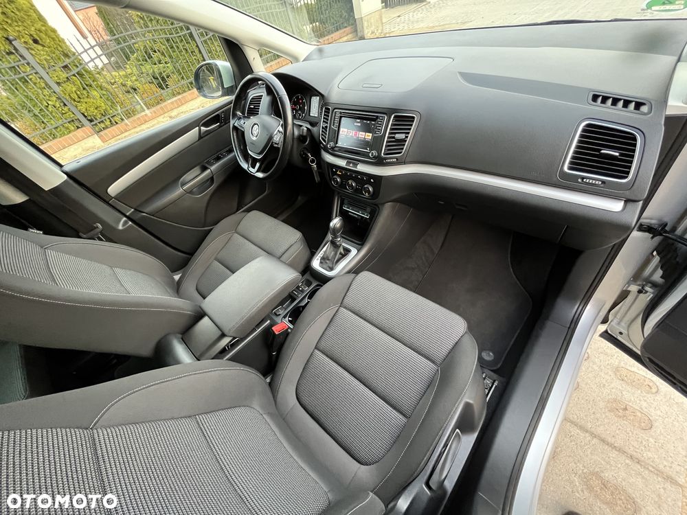 Volkswagen Sharan 2.0 TDI DSG 4MOTION (BlueMotion Technology) Sound - 13