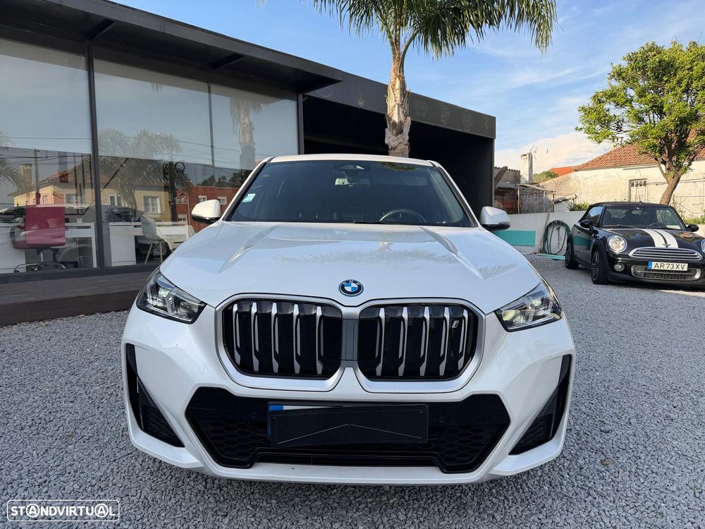 BMW iX1 xDrive30 M Sport Pack - 26