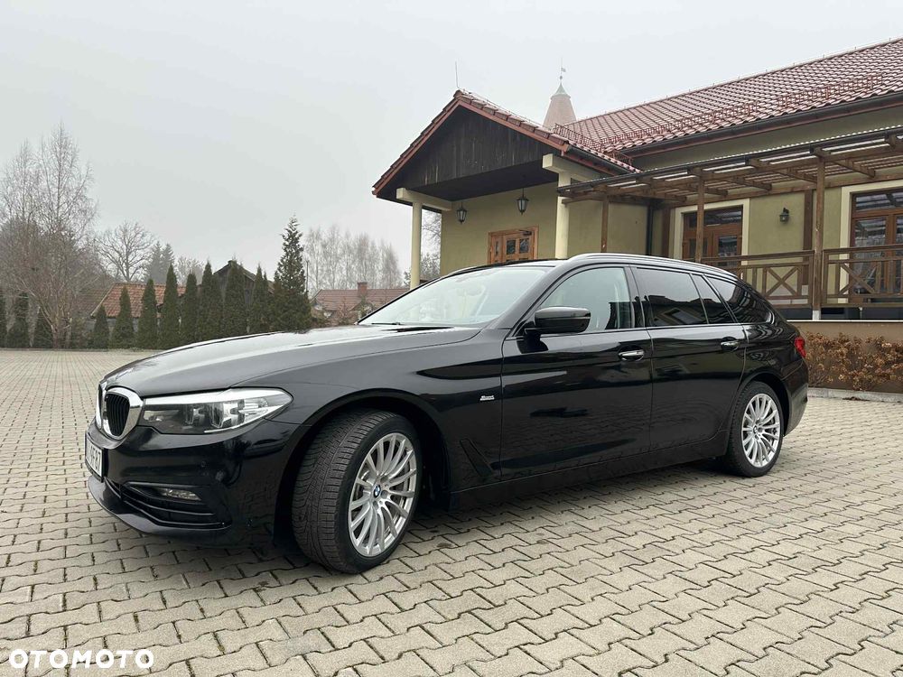 BMW Seria 5 520d xDrive Sport Line - 1