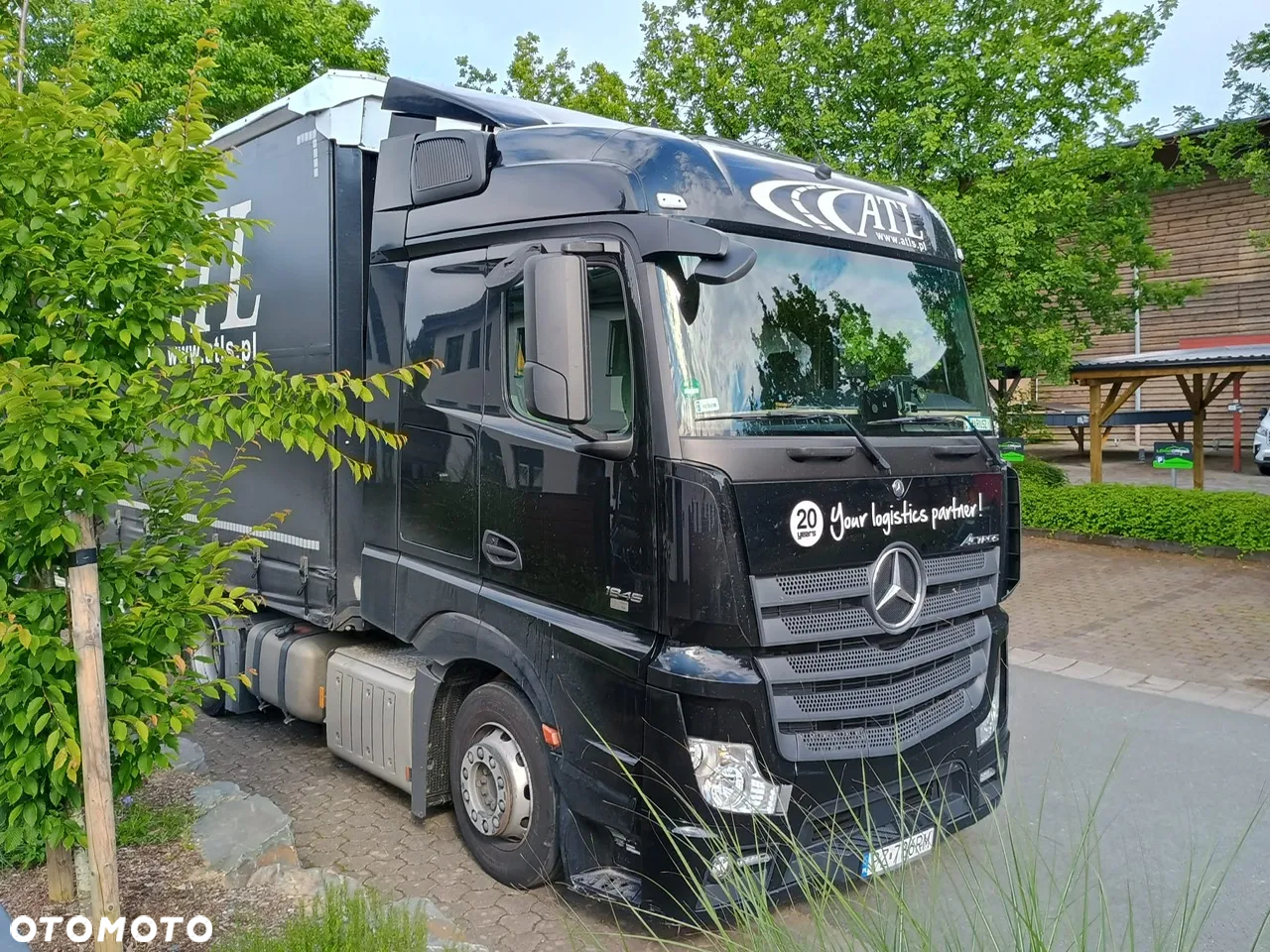 Mercedes-Benz Actros - 3