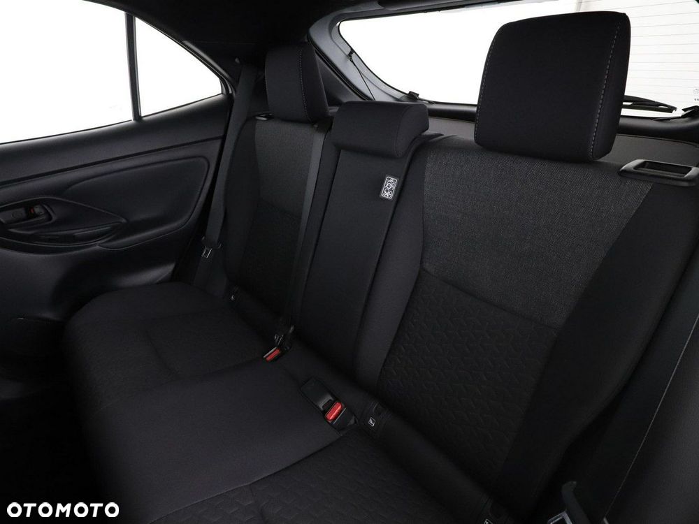 Toyota Yaris Cross Hybrid 1.5 Style - 17