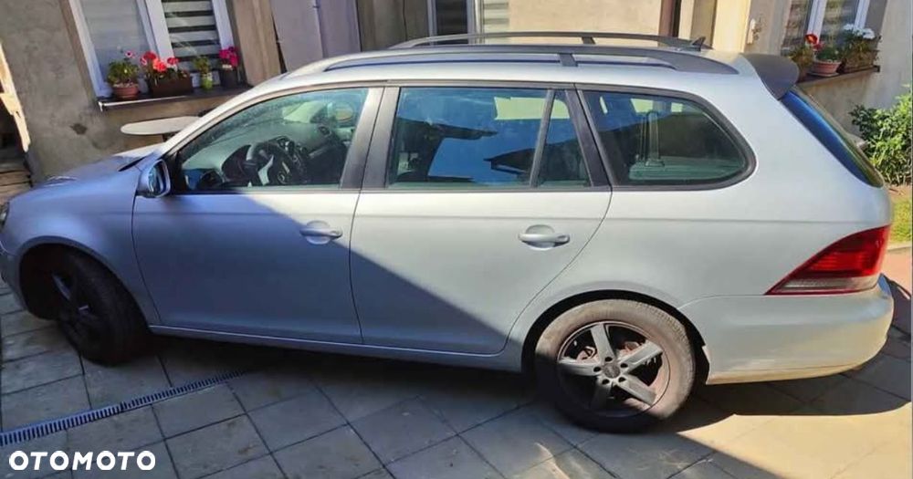 Volkswagen Golf 1.6 TDI BlueMot Comfortline - 2