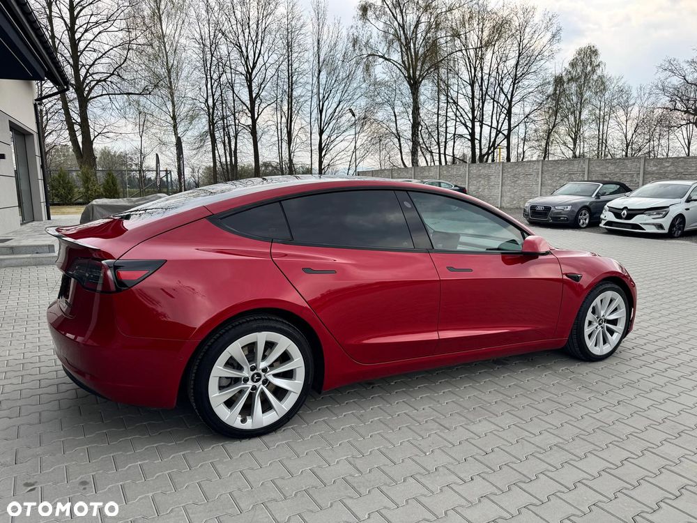 Tesla Model 3 - 8
