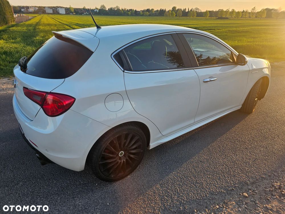 Alfa Romeo Giulietta - 5