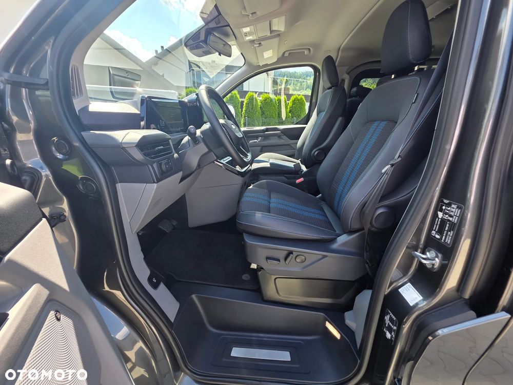 Ford Tourneo Custom 320 L1H1 VA Autm Sport - 22