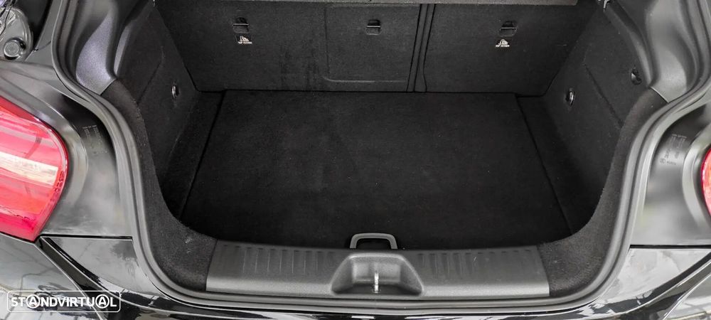 Mercedes-Benz A 180 - 21