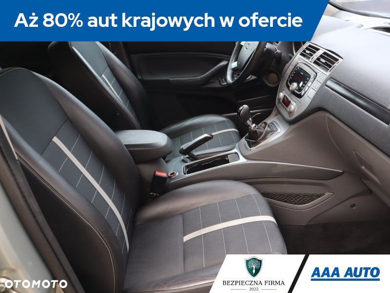 Ford Kuga - 11