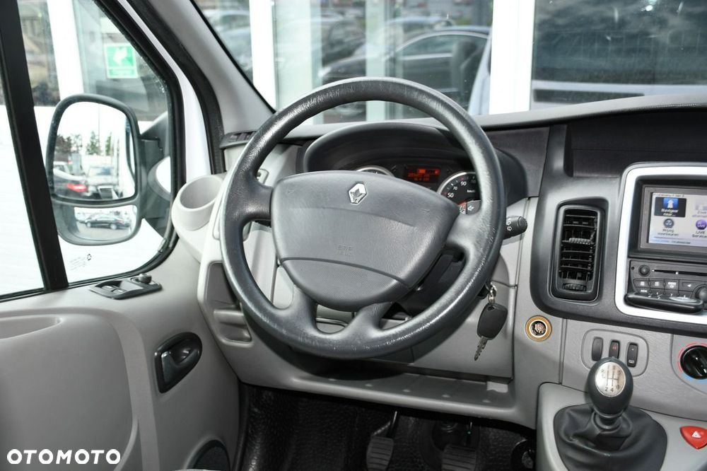 Renault Trafic - 22