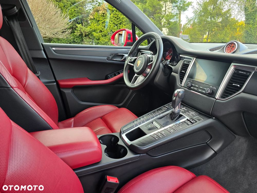 Porsche Macan - 2